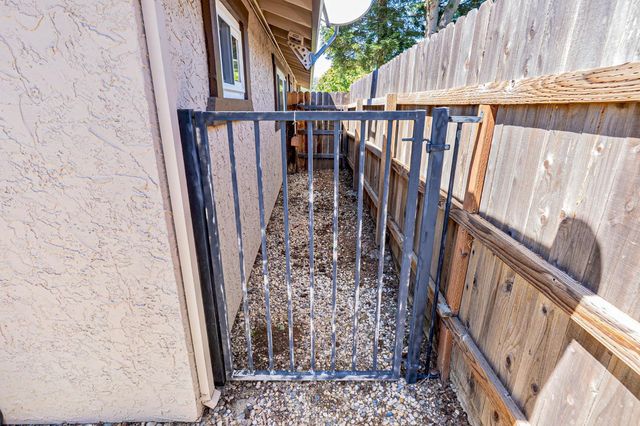 4625 5th St, Rocklin, CA 95677