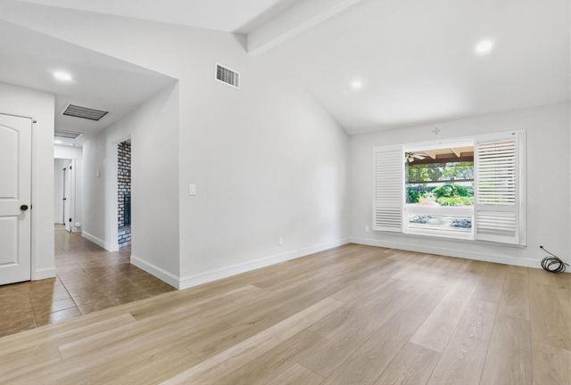 4625 5th St, Rocklin, CA 95677