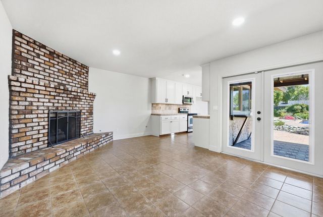 4625 5th St, Rocklin, CA 95677