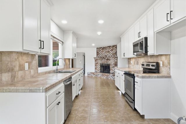 4625 5th St, Rocklin, CA 95677