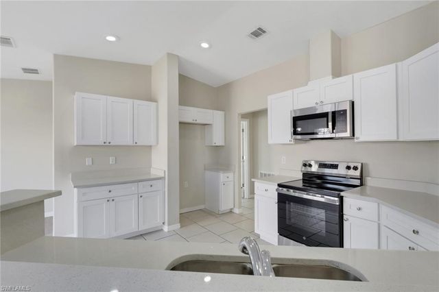 514 Moon ST, Port Charlotte, FL 33954