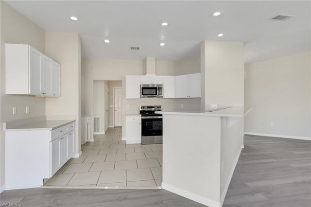 514 Moon ST, Port Charlotte, FL 33954