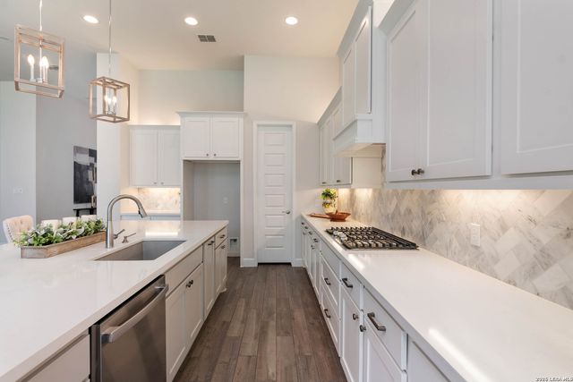 10037 Rebecca Place, Boerne, TX 78006