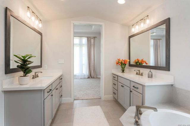 10037 Rebecca Place, Boerne, TX 78006