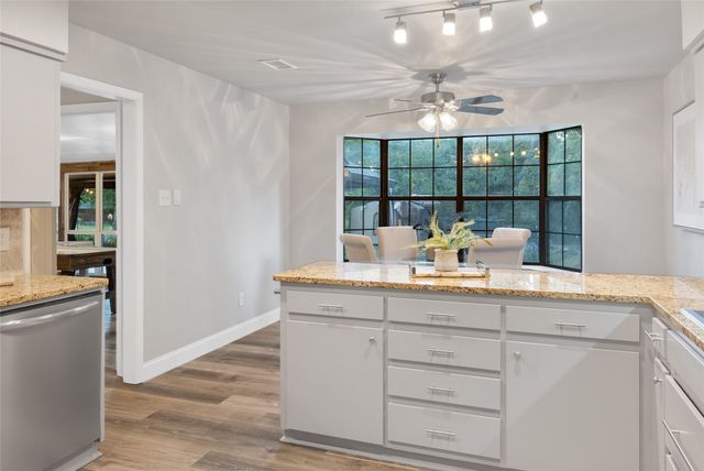 1140 Stoney Creek Drive, Cedar Hill, TX 75104