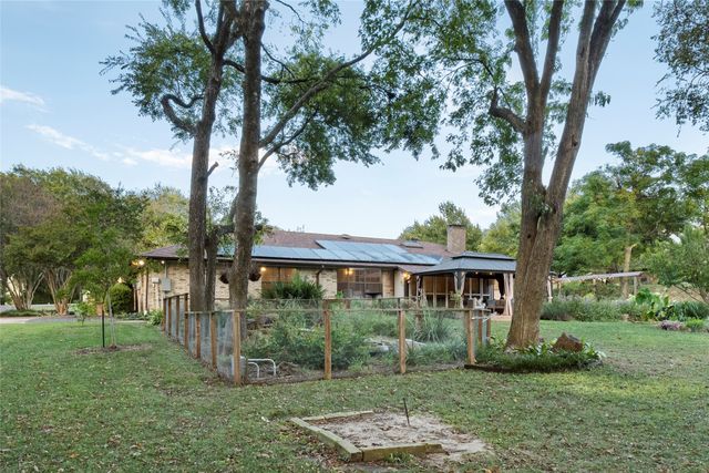 1140 Stoney Creek Drive, Cedar Hill, TX 75104