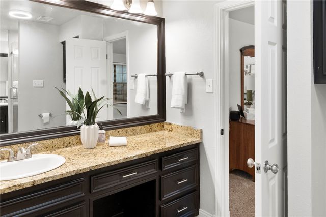 1140 Stoney Creek Drive, Cedar Hill, TX 75104