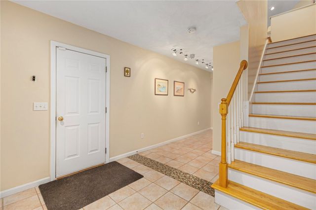 50 Abbott Run Valley Road 1929, Cumberland, RI 02864