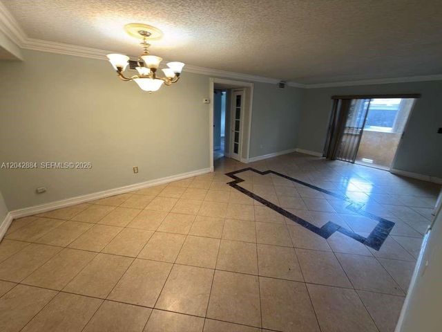 2735 W 52nd Street 109, Hialeah, FL 33016