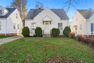 21416 Gardenview Drive, Maple Heights, OH 44137
