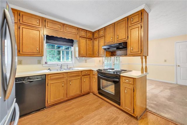 368 Bridgewood Drive SE, Conyers, GA 30094