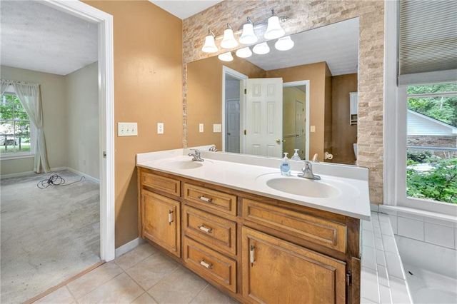 368 Bridgewood Drive SE, Conyers, GA 30094