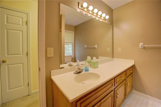 368 Bridgewood Drive SE, Conyers, GA 30094