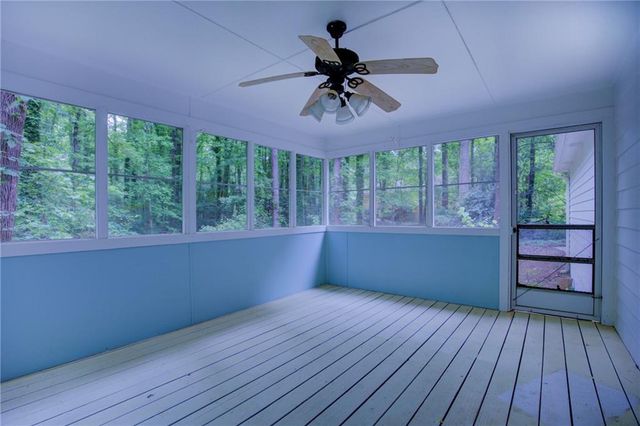 368 Bridgewood Drive SE, Conyers, GA 30094