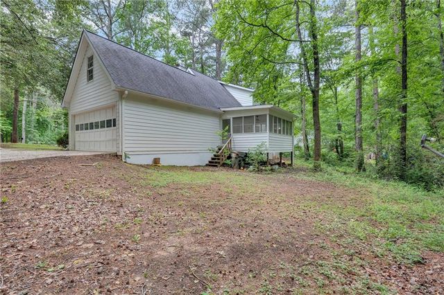 368 Bridgewood Drive SE, Conyers, GA 30094
