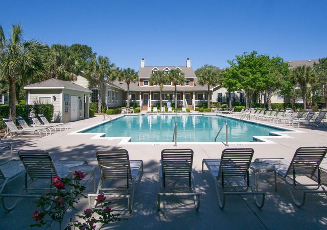 1600 Long Grove Drive Unit 122, Mount Pleasant, SC 29464