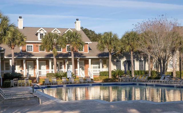1600 Long Grove Drive Unit 122, Mount Pleasant, SC 29464
