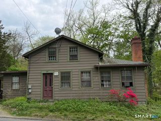 107 West Street, Seymour, CT 06483