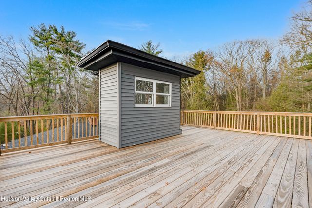 233 Forest Hill Drive, Kingston, NY 12401