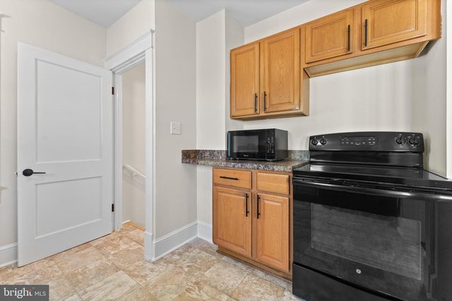 90 CHATHAM HEIGHTS RD, Fredericksburg, VA 22405