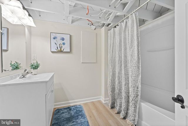 90 CHATHAM HEIGHTS RD, Fredericksburg, VA 22405