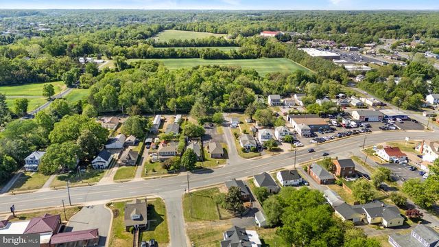 90 CHATHAM HEIGHTS RD, Fredericksburg, VA 22405