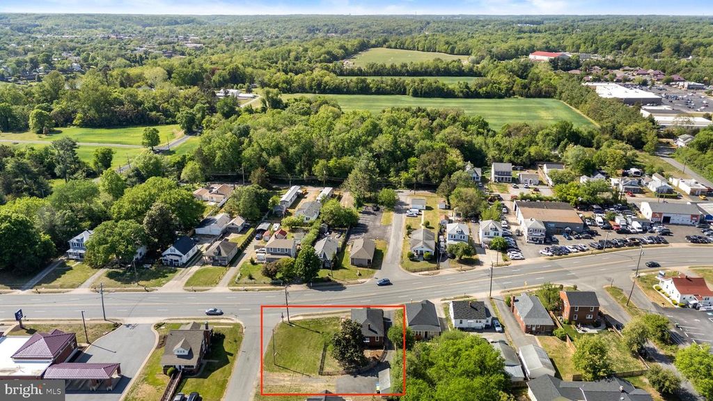 90 CHATHAM HEIGHTS RD, Fredericksburg, VA 22405