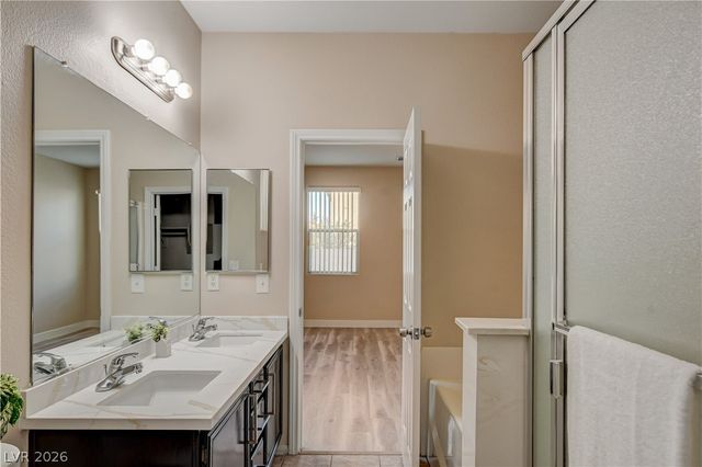 3962 Coyote Ridge, Las Vegas, NV 89129