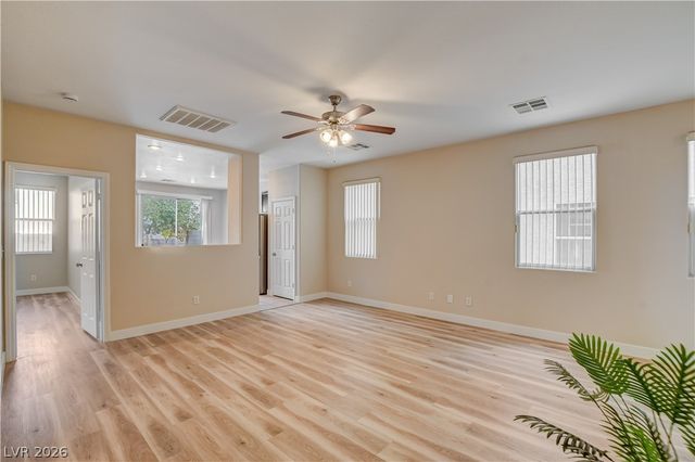 3962 Coyote Ridge, Las Vegas, NV 89129