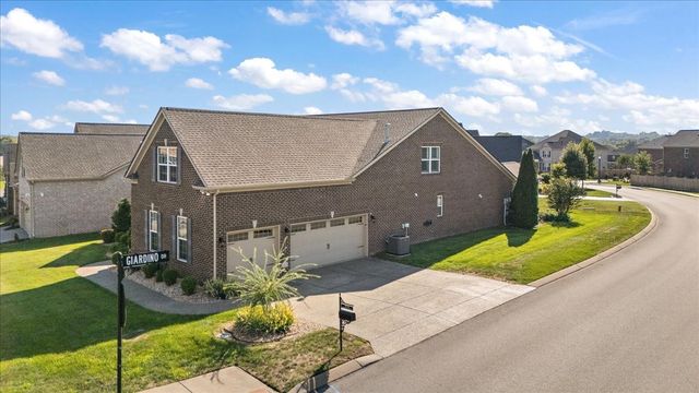 5198 Giardino Dr, Mount Juliet, TN 37122