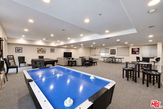 14412 Killion Street 205, Sherman Oaks, CA 91401