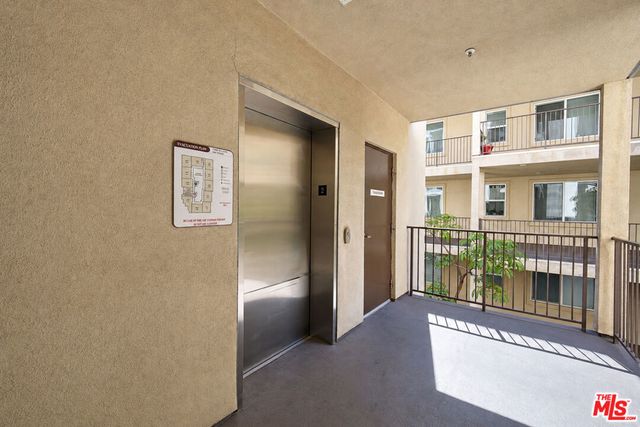 14412 Killion Street 205, Sherman Oaks, CA 91401