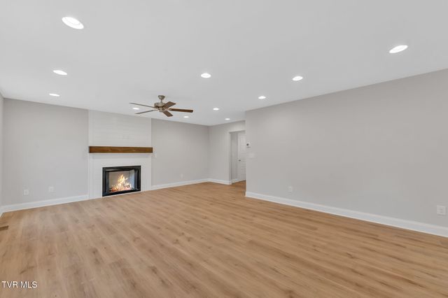 614 Cherry Marie Drive, Jonesborough, TN 37659