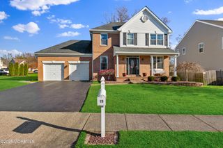 19 Danella Way, Howell, NJ 07731