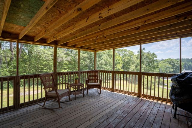 552 County Road 255, Bridgeport, AL 35740