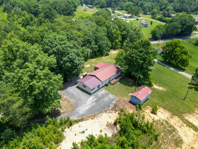 552 County Road 255, Bridgeport, AL 35740