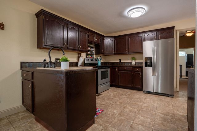 552 County Road 255, Bridgeport, AL 35740