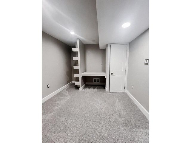 7184 S Clarkson St, Centennial, CO 80122