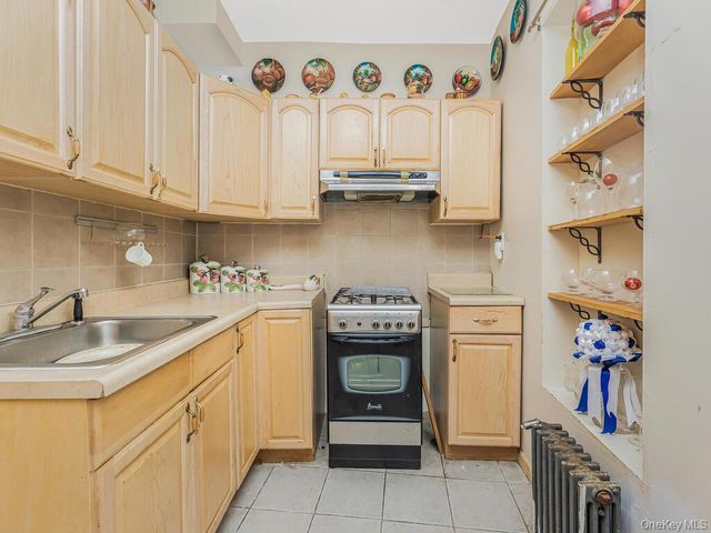 1262 Leland Avenue, Bronx, NY 10472