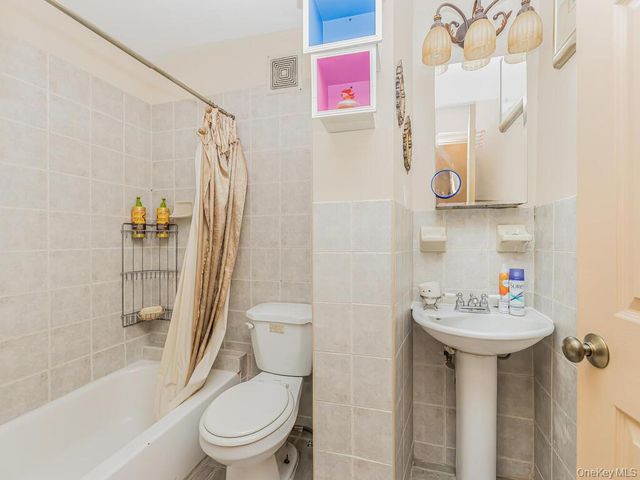 1262 Leland Avenue, Bronx, NY 10472
