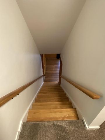 2360 HILLSIDE LANE, Green Bay, WI 54302