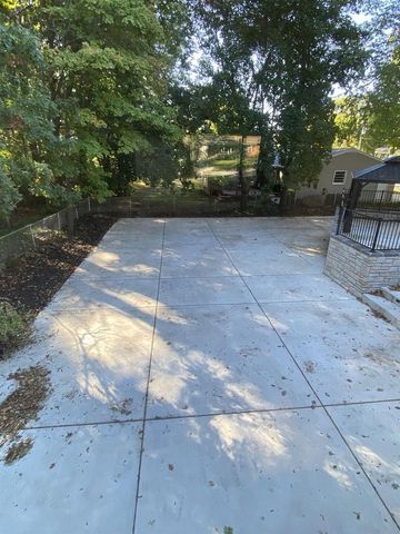 2360 HILLSIDE LANE, Green Bay, WI 54302