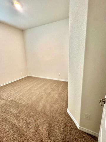 3628 Walnut Ridge Drive, Grand Prairie, TX 76065
