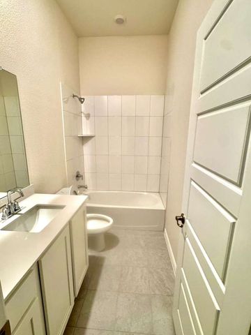 3628 Walnut Ridge Drive, Grand Prairie, TX 76065
