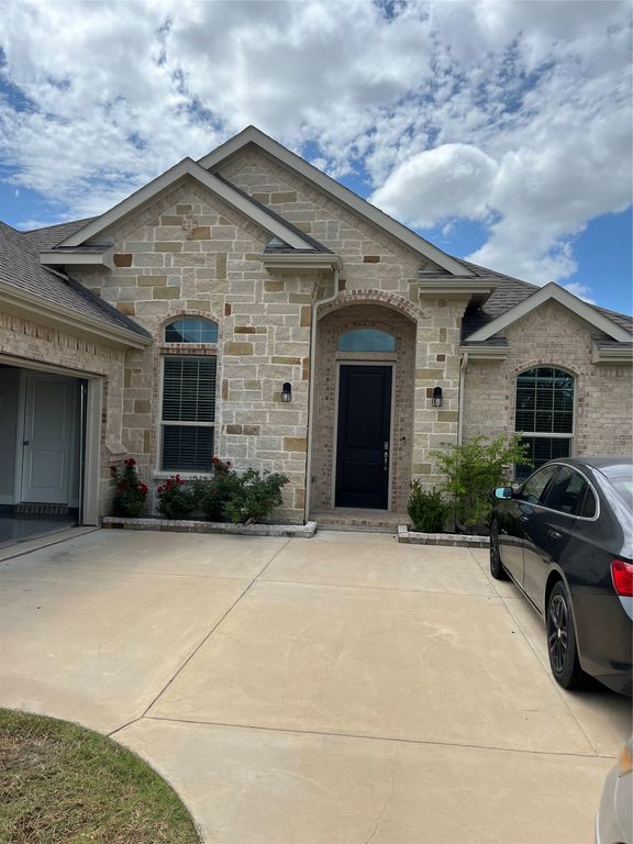 3628 Walnut Ridge Drive, Grand Prairie, TX 76065