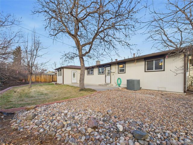 6085 Simms Street, Arvada, CO 80004