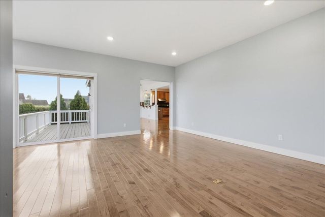 18 North Jefferson Road, South Burlington, VT 05403