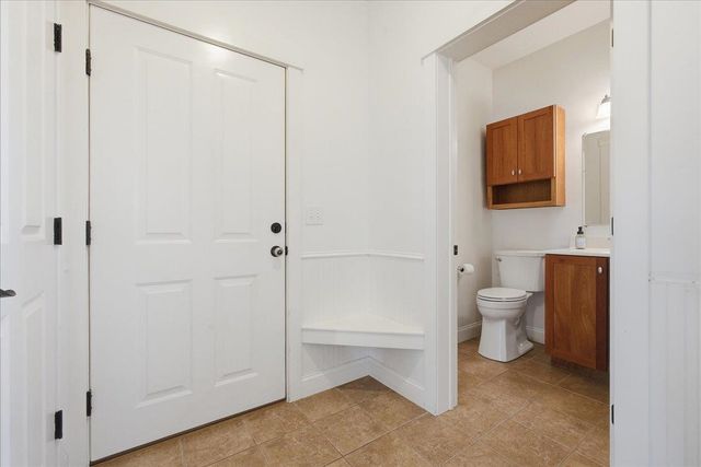 18 North Jefferson Road, South Burlington, VT 05403