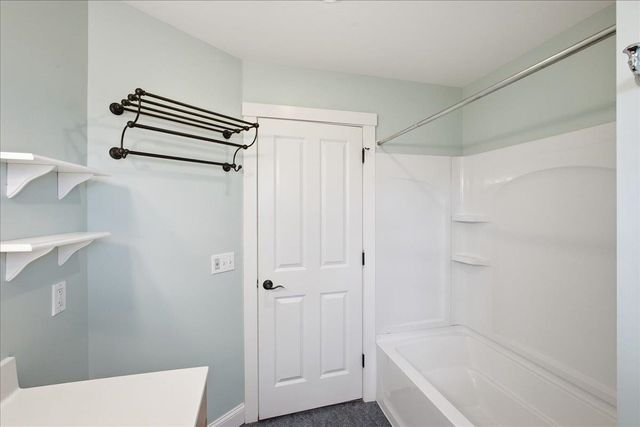 18 North Jefferson Road, South Burlington, VT 05403