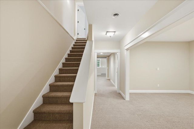 18 North Jefferson Road, South Burlington, VT 05403